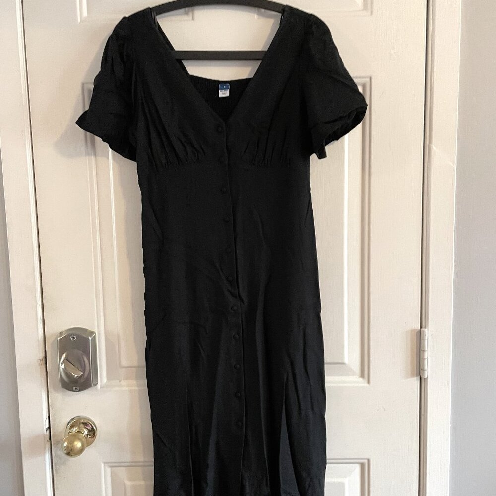 Old Navy Button Smocked Back Flutter Sleeve Dress M NWOT - Picture 3 of 9